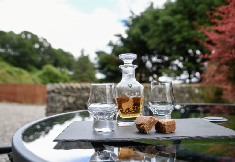 81016076 CC7E 4172 99E7 EC65C26DA53F 768x531