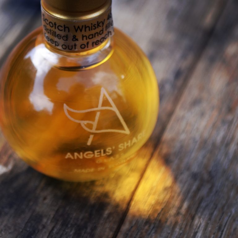 Bauble SocialMEdia Lifestyle 768x768