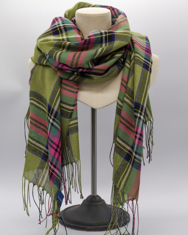 Wasabi Scarf, Pure wool and silk blend