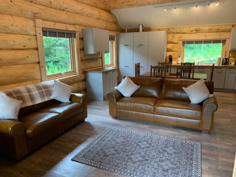 115803490 1019613118481665 5028305333622170741 n 768x576