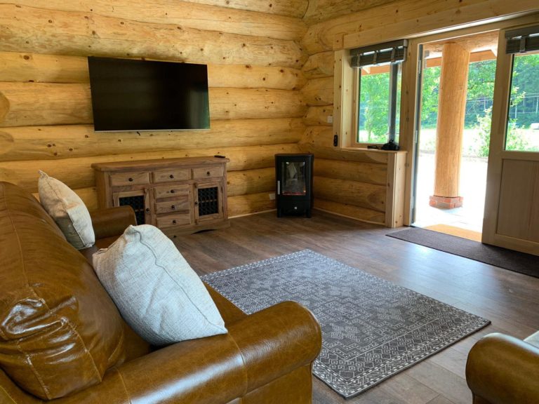 116015318 206430624087617 5841111014513202980 n 768x576