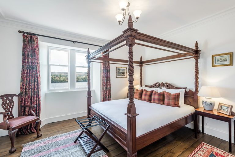 20191026 Highland Escape interior 078 768x512