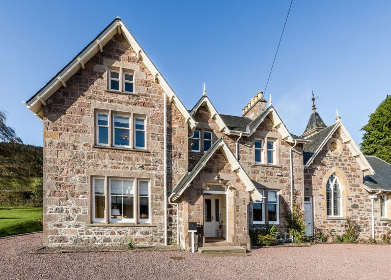 20191026 highland escape 025 768x551