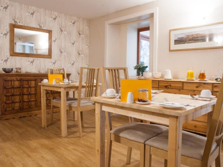 Breakfst room 768x576