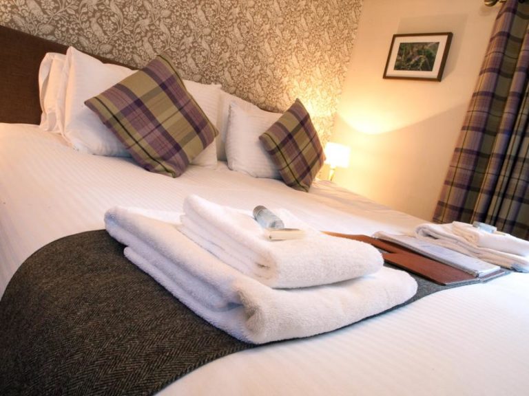 King en suite room 768x576