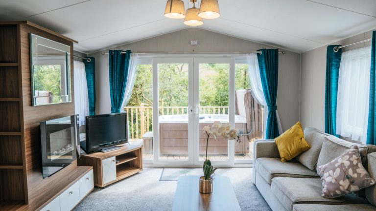 Woodleisure Revolve Films 03883 768x432