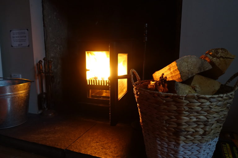 Living Room 16 768x512