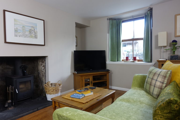 Living Room Green 1 768x513