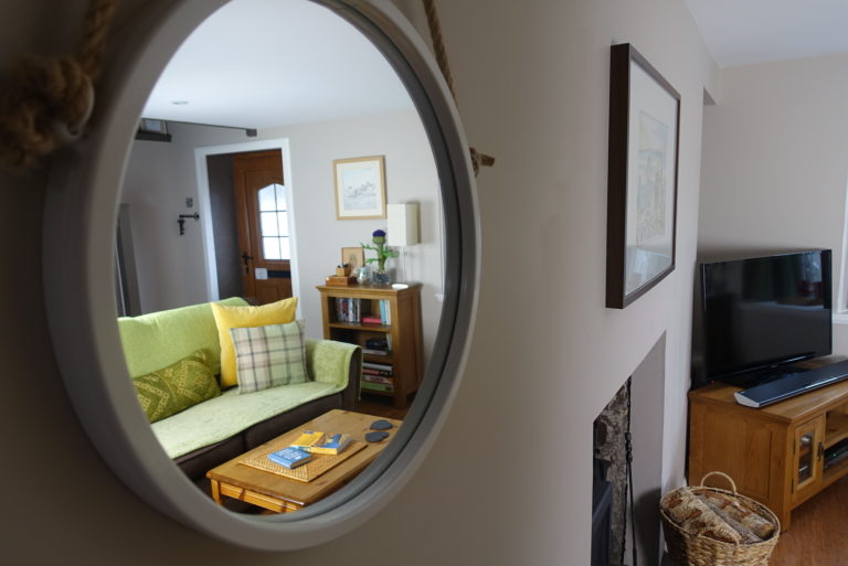 Living Room Green 8 768x513