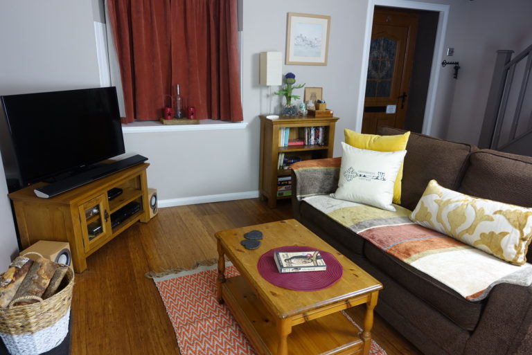 Living Room Orange 4 768x513