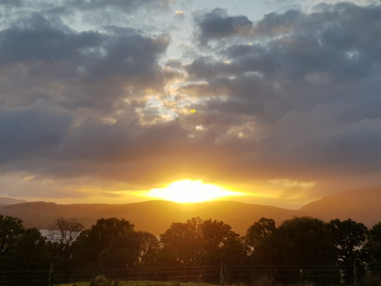 SUNSET 768x576