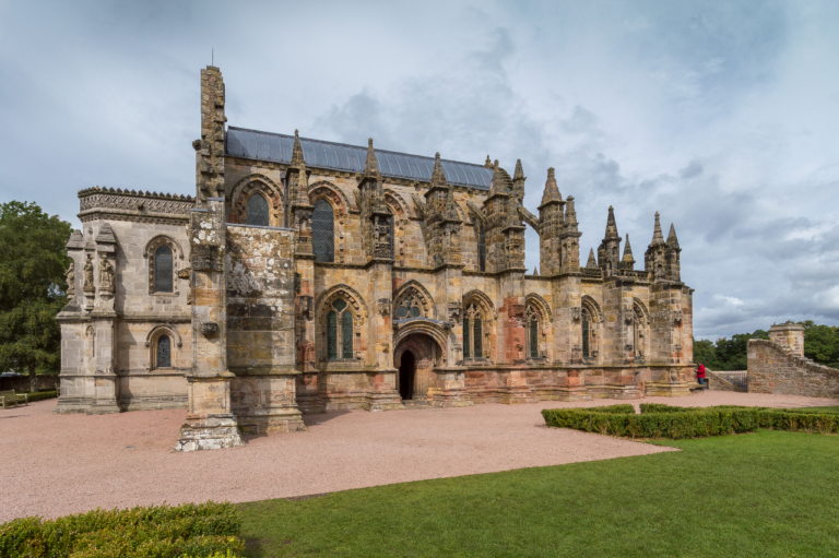 Rosslyn Chapel 1 768x511