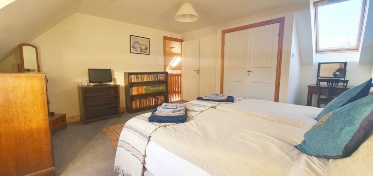 Twin superking Kintaline house 20211127 105942 sm 768x364