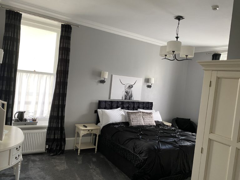 2BA9DEC3 E4B8 414F 8664 880C90BDE33D 768x576