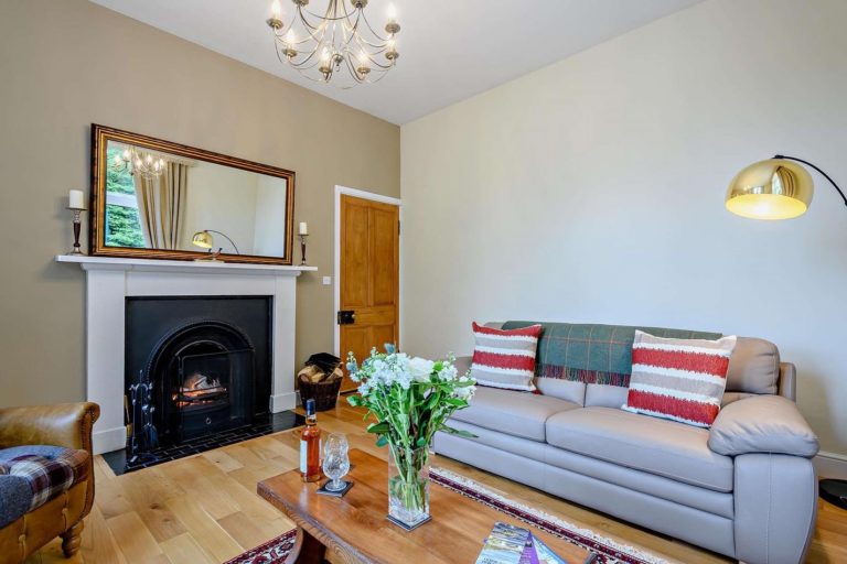 10200260 AFF7 4DDD 9D37 CD306090005C 768x512