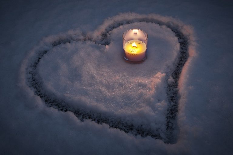 Snow Heart Small 768x512
