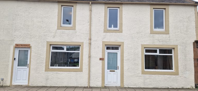 Housenowwithsign 768x355